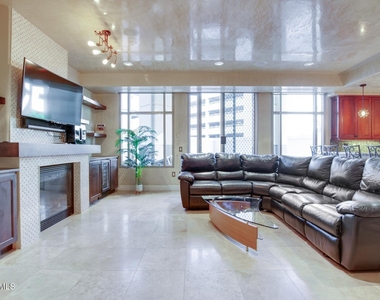 2211 E Camelback Road - Photo Thumbnail 7