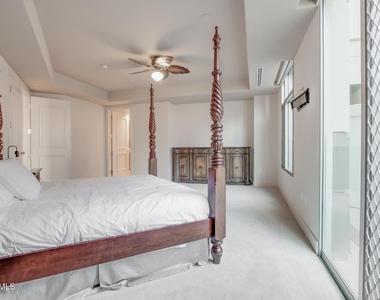 2211 E Camelback Road - Photo Thumbnail 17