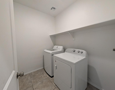 9407 E Alfalfa Drive - Photo Thumbnail 11