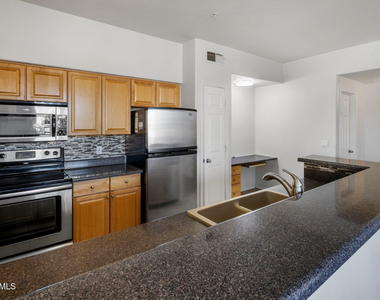 19777 N 76th Street - Photo Thumbnail 4