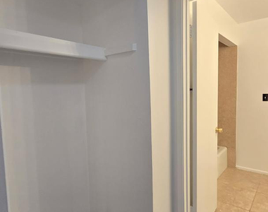 4917 N 73rd Street - Photo Thumbnail 15