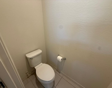 22820 E Marsh - Photo Thumbnail 7