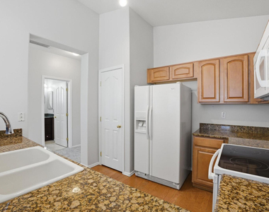 34704 N 30th Avenue - Photo Thumbnail 8