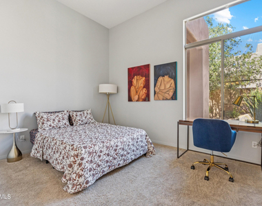28203 N 108th Way - Photo Thumbnail 11