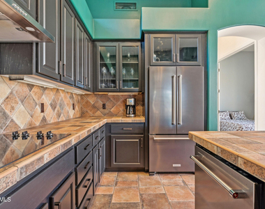 28203 N 108th Way - Photo Thumbnail 8