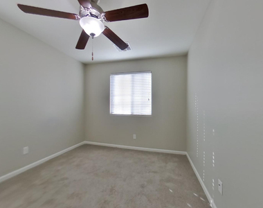 12565 W Via Dona Road - Photo Thumbnail 10