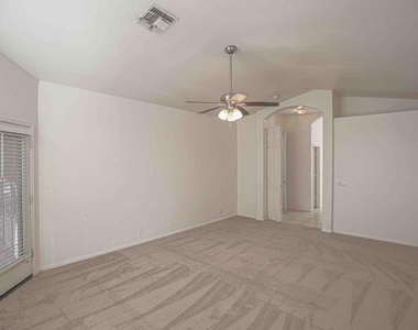 20376 N 66th Drive - Photo Thumbnail 8