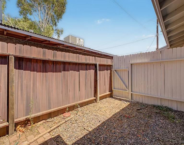 2209 S Granada Drive - Photo Thumbnail 15