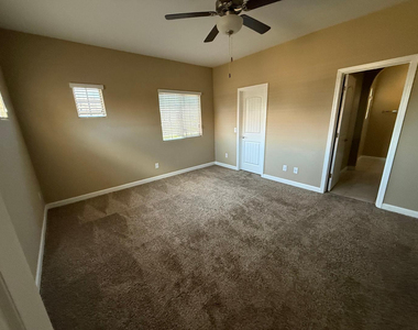 1367 S Country Club Drive - Photo Thumbnail 3