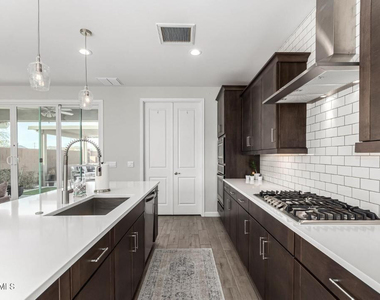 1906 E Robb Lane - Photo Thumbnail 11