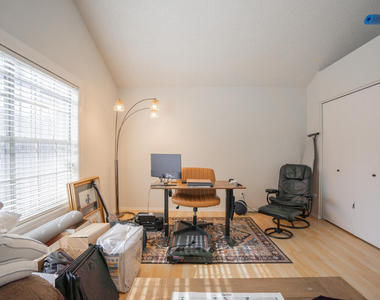 8111 W Wacker Road - Photo Thumbnail 17