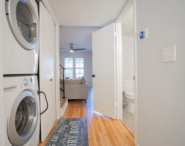 8111 W Wacker Road - Photo Thumbnail 13