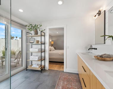 4244 N 35th Place - Photo Thumbnail 19