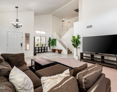 13604 W Rovey Avenue - Photo Thumbnail 6