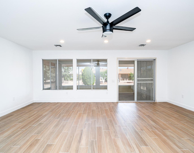 14044 N Cameo Drive - Photo Thumbnail 11