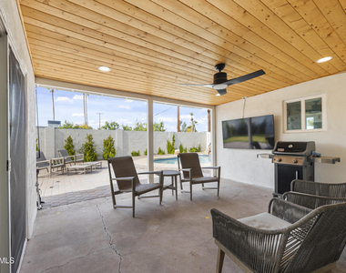 4244 N 35th Place - Photo Thumbnail 36