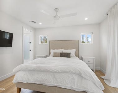 4244 N 35th Place - Photo Thumbnail 25