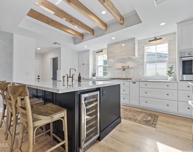 4244 N 35th Place - Photo Thumbnail 10