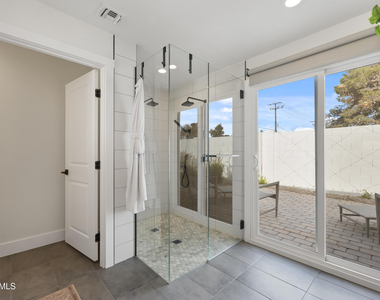 4244 N 35th Place - Photo Thumbnail 18