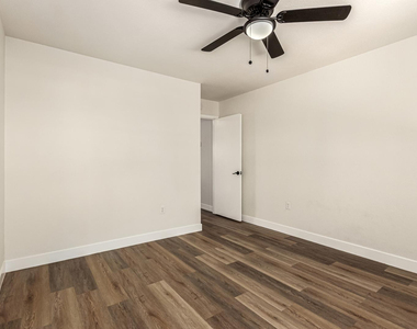 1538 E Laurel Avenue - Photo Thumbnail 21