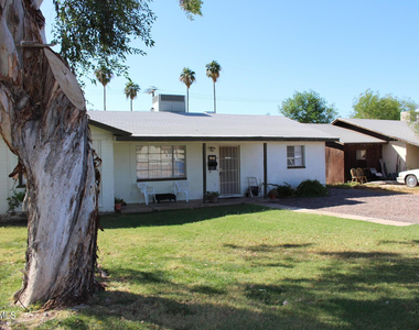 910 S Una Avenue - Photo Thumbnail 2