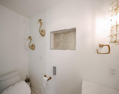 7157 E Rancho Vista Drive - Photo Thumbnail 9