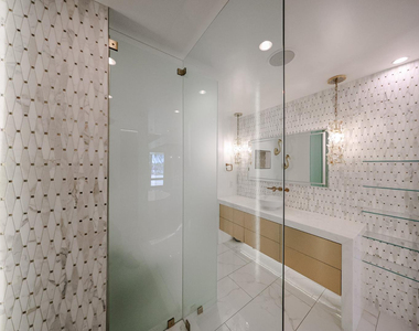 7157 E Rancho Vista Drive - Photo Thumbnail 11