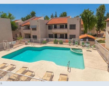 11666 N 28th Drive - Photo Thumbnail 15