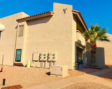 11666 N 28th Drive - Photo Thumbnail 12