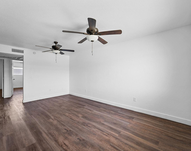 18202 N Cave Creek Road - Photo Thumbnail 10