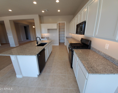 8537 W Myrtle Avenue - Photo Thumbnail 9