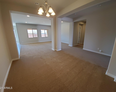 8537 W Myrtle Avenue - Photo Thumbnail 1