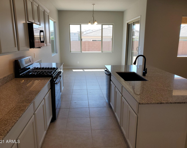 8537 W Myrtle Avenue - Photo Thumbnail 6