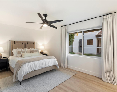 3827 E Hazelwood Street - Photo Thumbnail 23