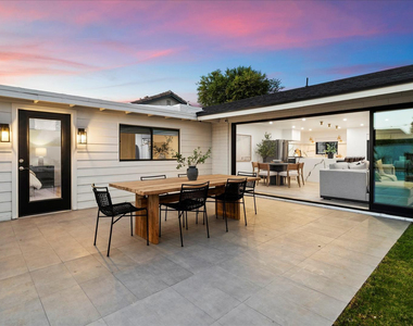 3827 E Hazelwood Street - Photo Thumbnail 28