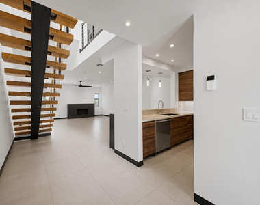 3057 E Rose Lane - Photo Thumbnail 8