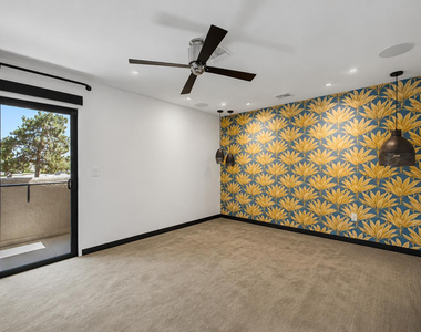 3057 E Rose Lane - Photo Thumbnail 10