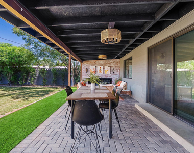 530 W 17th Street - Photo Thumbnail 14