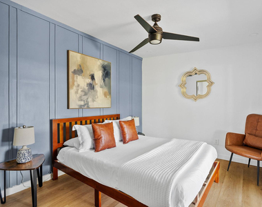 530 W 17th Street - Photo Thumbnail 11