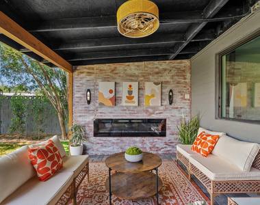 530 W 17th Street - Photo Thumbnail 16