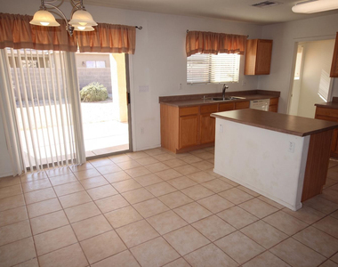2423 E Winged Foot Drive - Photo Thumbnail 5
