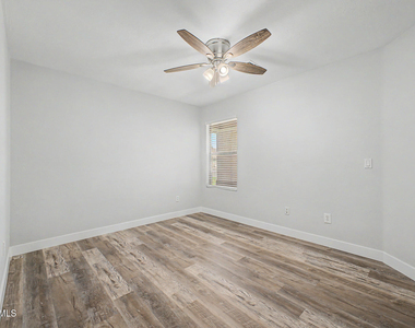 2423 E Winged Foot Drive - Photo Thumbnail 23