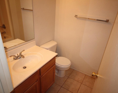 2423 E Winged Foot Drive - Photo Thumbnail 7