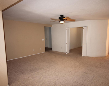 2423 E Winged Foot Drive - Photo Thumbnail 3