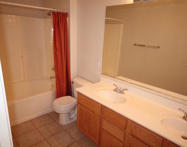 2423 E Winged Foot Drive - Photo Thumbnail 9