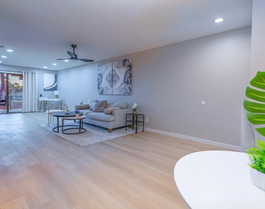 4303 E Cactus Road - Photo Thumbnail 17