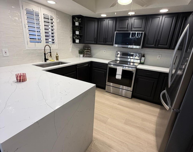 4303 E Cactus Road - Photo Thumbnail 30