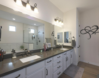 3205 N 198th Lane - Photo Thumbnail 24
