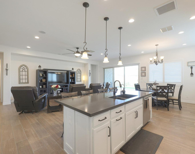 3205 N 198th Lane - Photo Thumbnail 15
