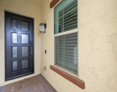 3205 N 198th Lane - Photo Thumbnail 7